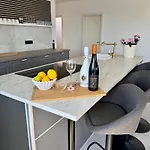 Smart In - Boardinghouse דירה *
