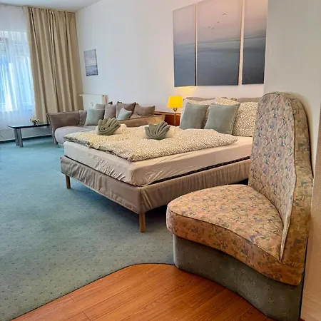 Smart In - Boardinghouse Apartmán *