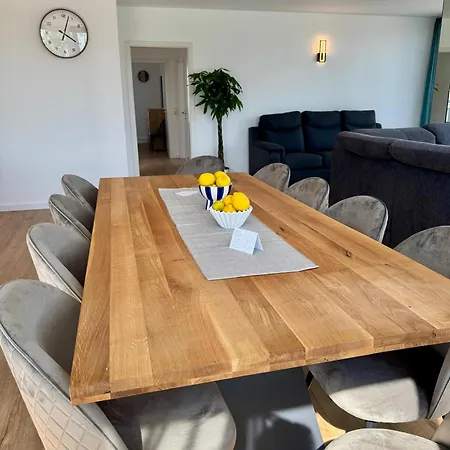 Smart In - Boardinghouse Apartmán *