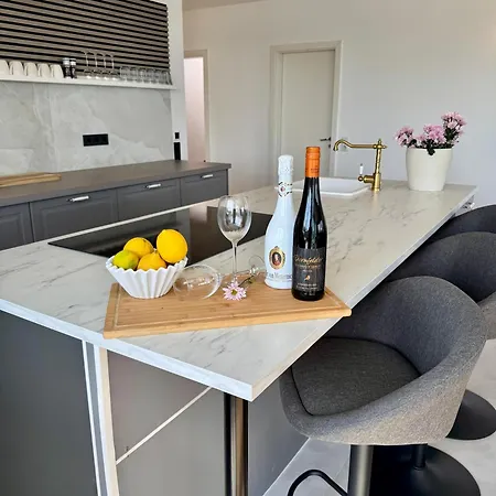 Smart In - Boardinghouse Apartmán *