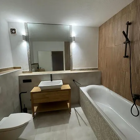 Smart In - Boardinghouse *